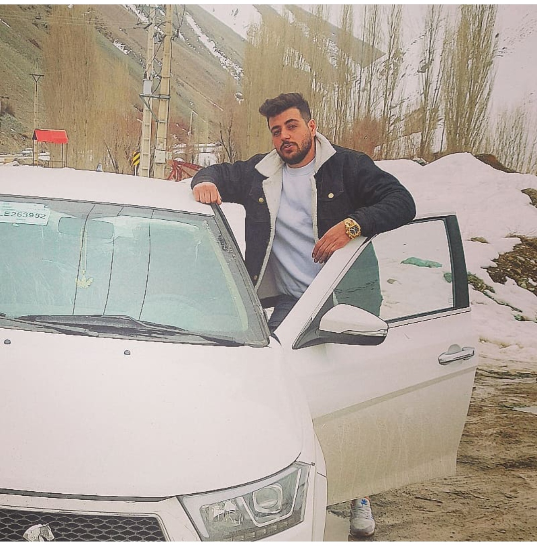 هادی میرزامحمدی